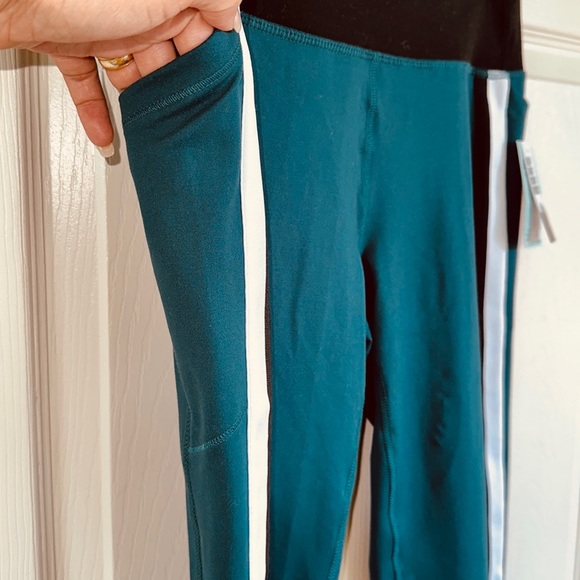 DSG (Dick’s Sporting Goods) Women’s Side Stripe 7/8 Tights in Deep Teal - Picture 6 of 6